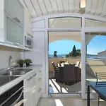 Klaudia Apartamento *